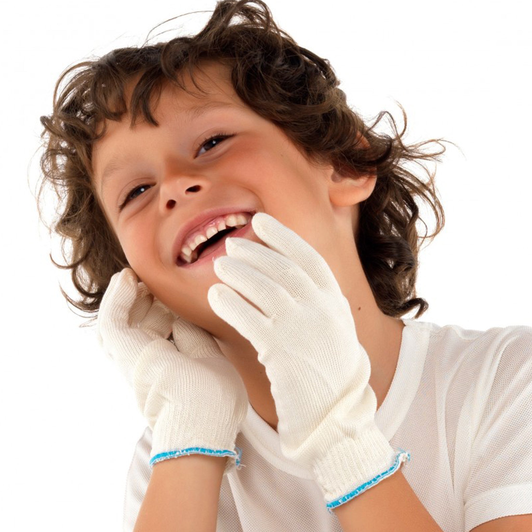 DERMASILK® Kinderhandschuhe lindern Ekzeme – FRITSCH Medical
